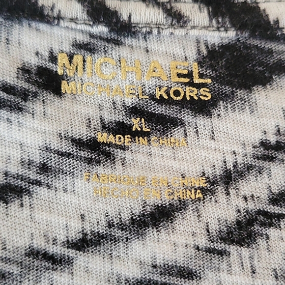 Top - Picture 3 of 3